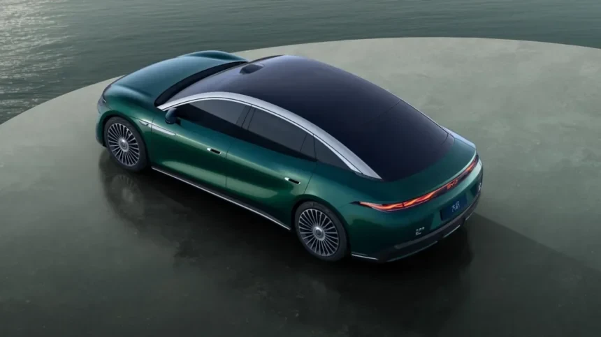 BYD кидає виклик S-Class: флагман Great Han проїде 1000 км на одному заряді